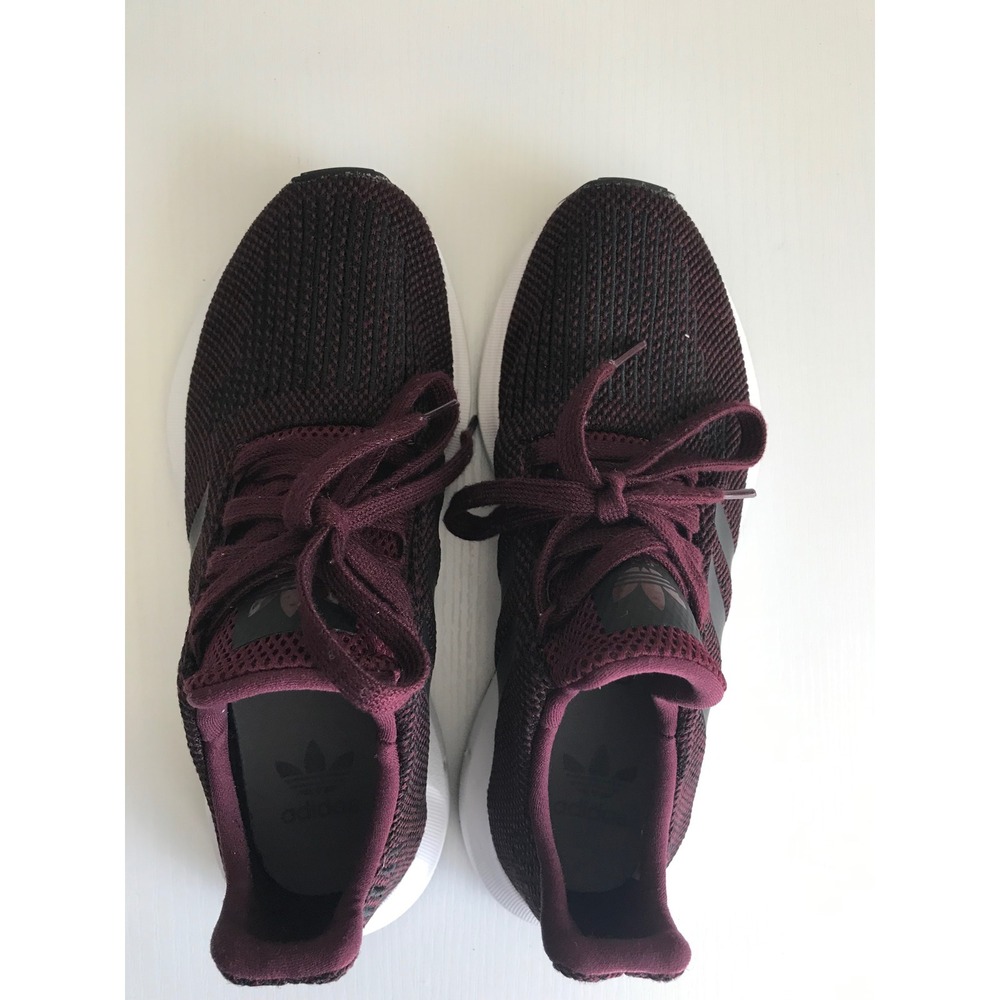 Adidas Women's Maroon/Black Swift Run 1.0 Sneaker Size 5.5